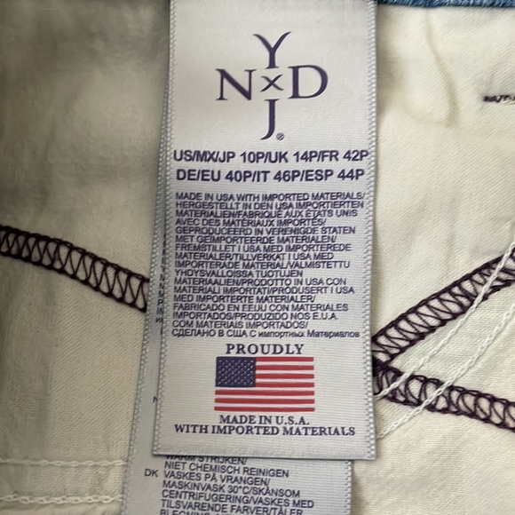 Not Your Daughter's Jeans Light Wash Dayla Wide Cuff Jean Capri - Picture 4 of 7